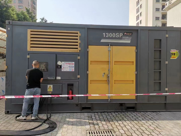 西青500KW发电机组冬季应该配多大的启动电瓶？